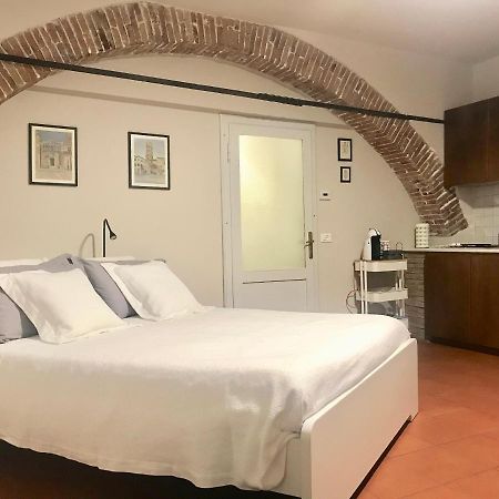 La Casa Nel Vicolo Lejlighed Altopascio Eksteriør billede